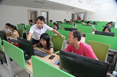 英德市電子商務產業園 技術服務驅動下的縣域電商新標桿